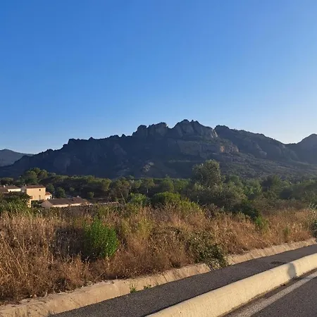 Au Coeur Du Village Apartment